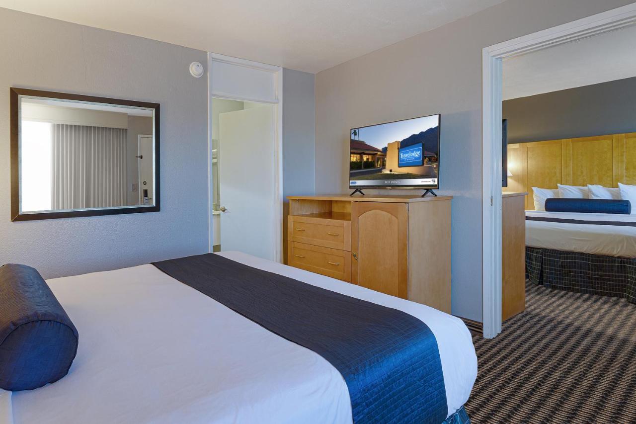 Travelodge By Wyndham Palm Springs Extérieur photo