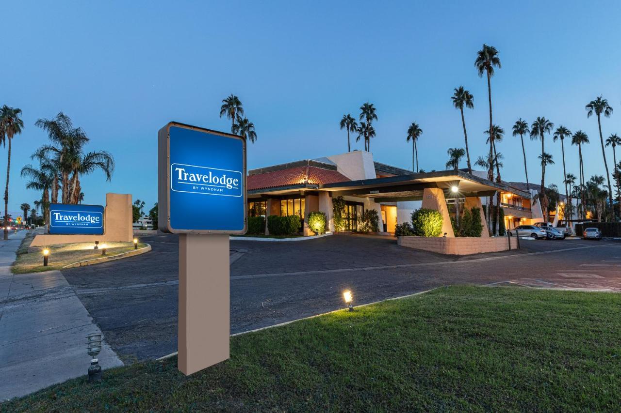 Travelodge By Wyndham Palm Springs Extérieur photo