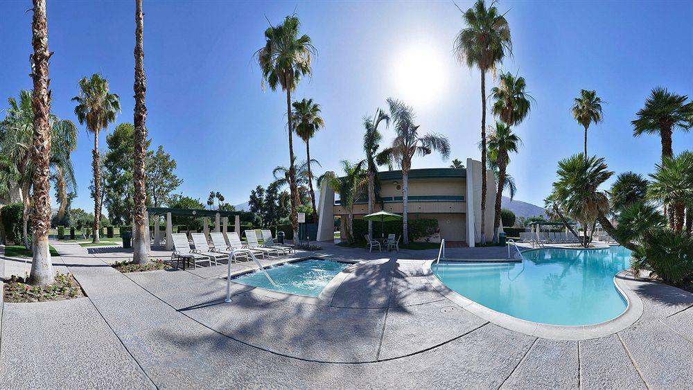 Travelodge By Wyndham Palm Springs Extérieur photo